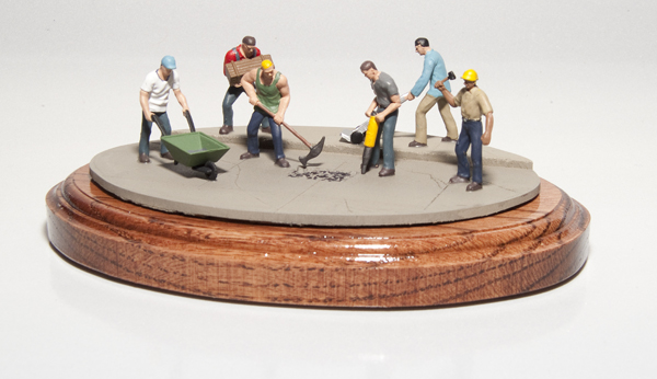 Bachmann O scale construction workers