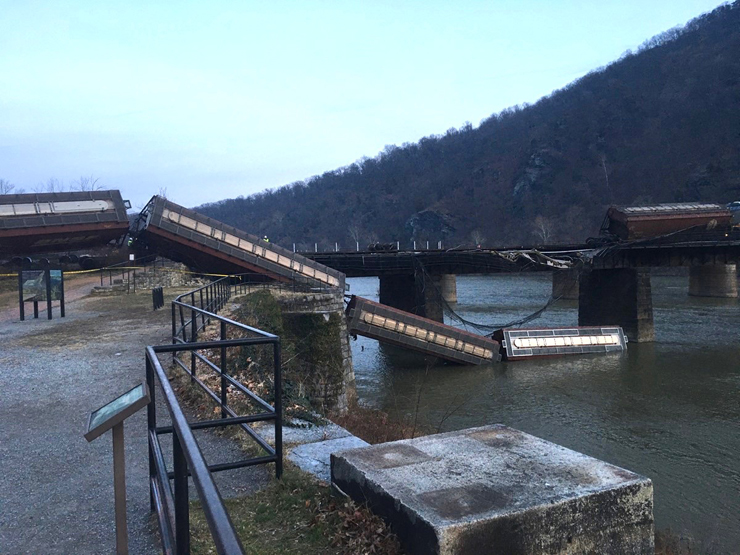 CSX_Derailment_HarpersFerry