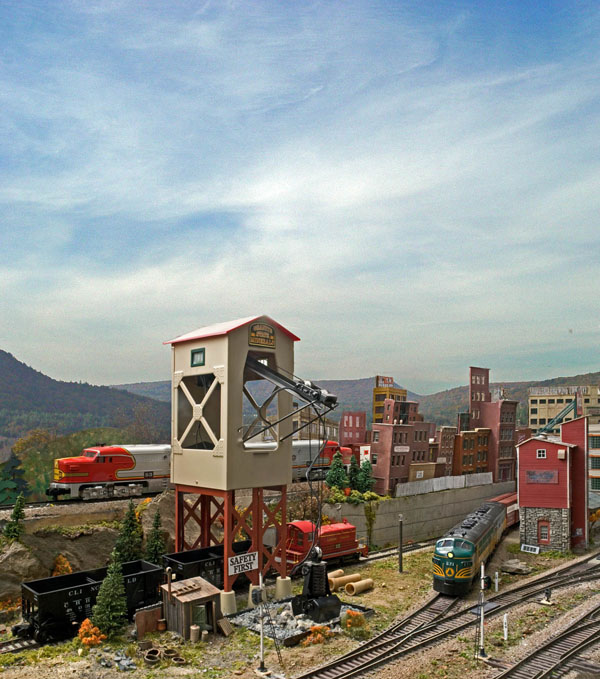 Dick Iannacone's realistic S gauge layout
