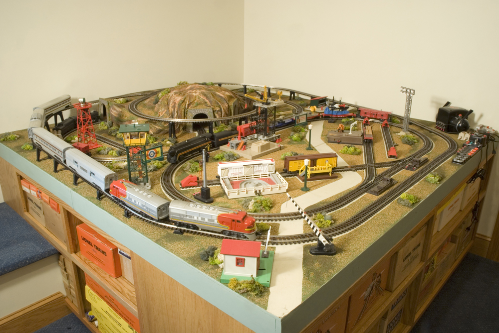 Popular Article Walt Downer's collection of Lionel Factory Layouts