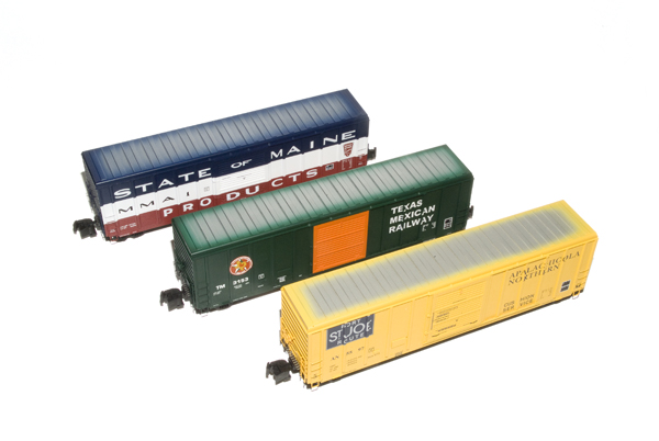 Des Plaines Hobbies S scale Pullman-Standard 5,344-cubic-foot exterior-post boxcar