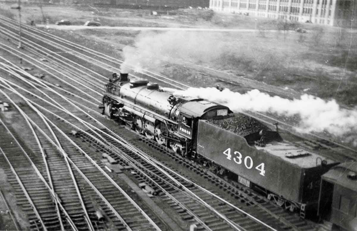 Fast run on the Frisco Classic Trains Magazine