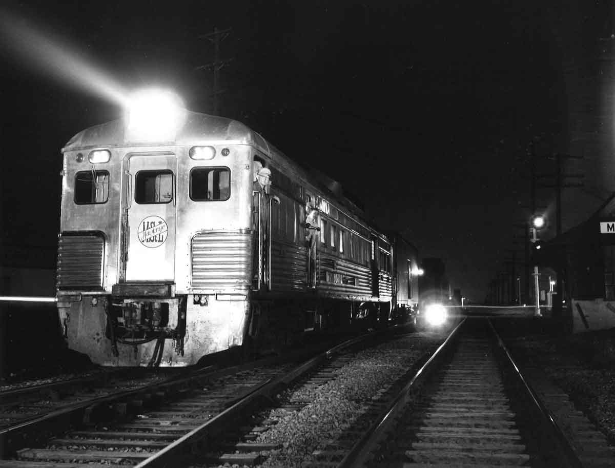 RDC motor car at night