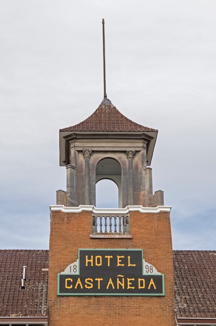 LasVegasHarveyHouse1
