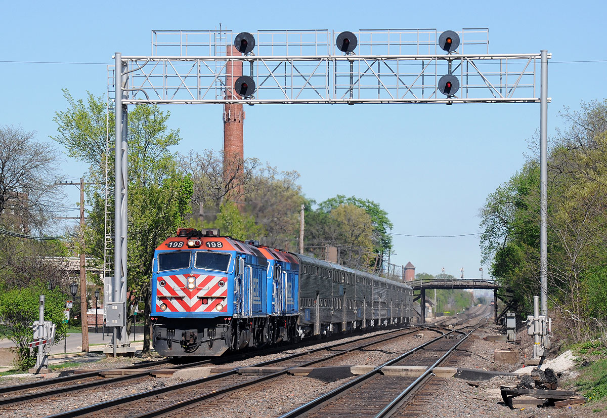 Metra Schmidt