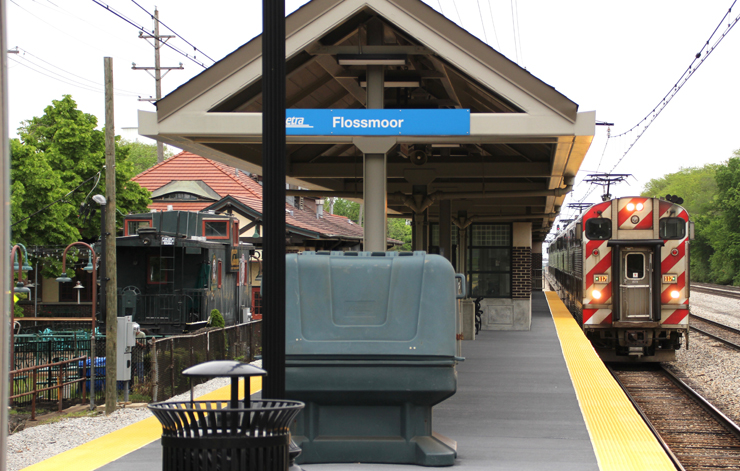 Metra_Flossmoor_Lassen