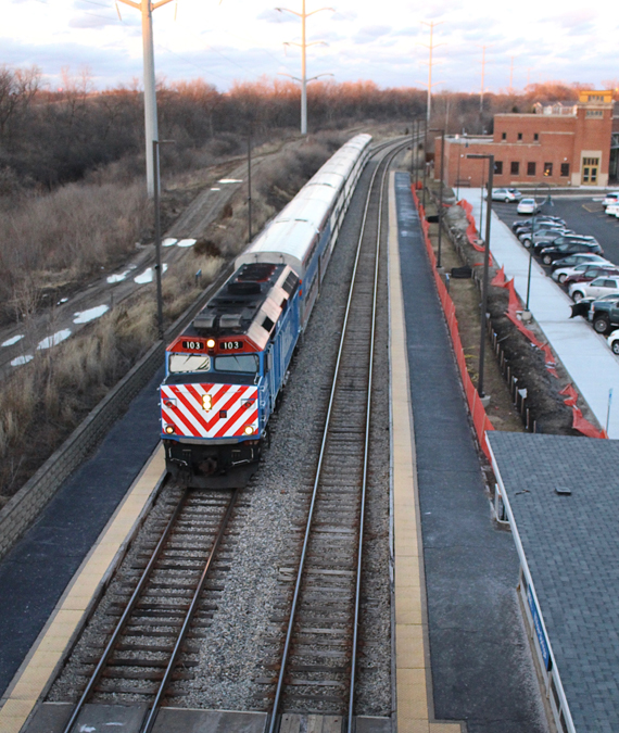 Metra_WillowSprings_Lassen