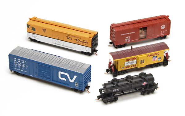 Micro-Trains Line Co. N scale assorted freight cars