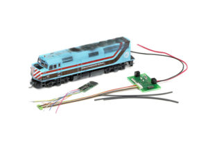 7 tips for installing decoders: An image of a model locomotive and decoder