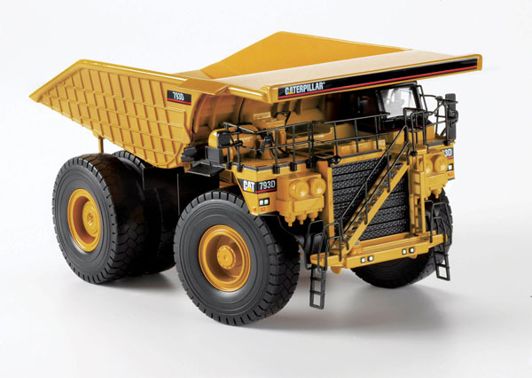 Caterpillar 793D industrial dump truck