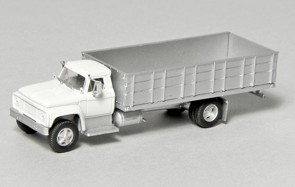 Ford F-850 grain truck