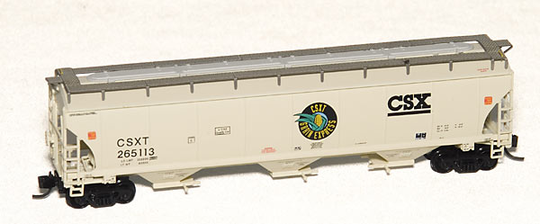 Trinity 5,161-cubic-foot capacity three-bay covered hoppers