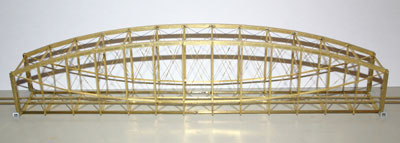 Single-track lenticular pin-connected truss bridge