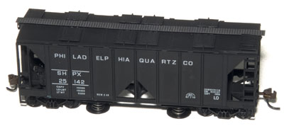 Stealth track cleaning car