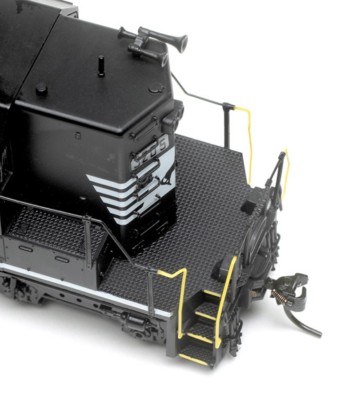 The model has crisp molded detail and many separately applied parts.