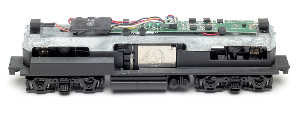The motor-only Digital Command Control decoder rests on top of the frame. There’s room if the modeler wants to upgrade to a sound decoder.