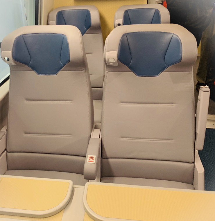 New_Acela_Interior_3