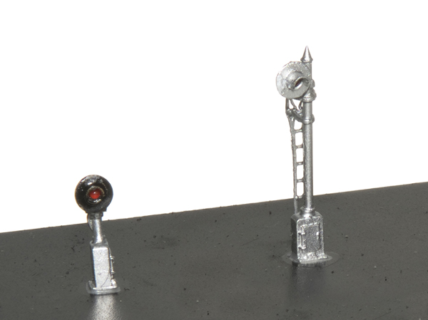 N.J. International Inc. multiple-scale SA type searchlight signals