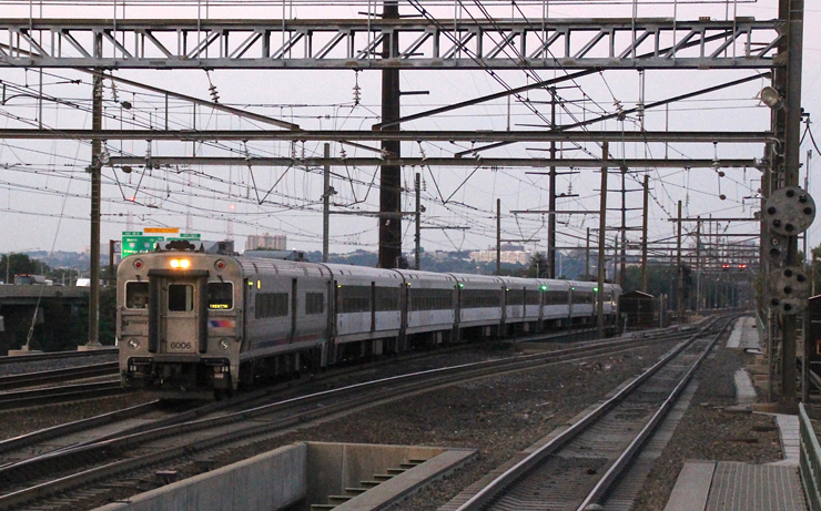 NJT_Secaucus_Lassen