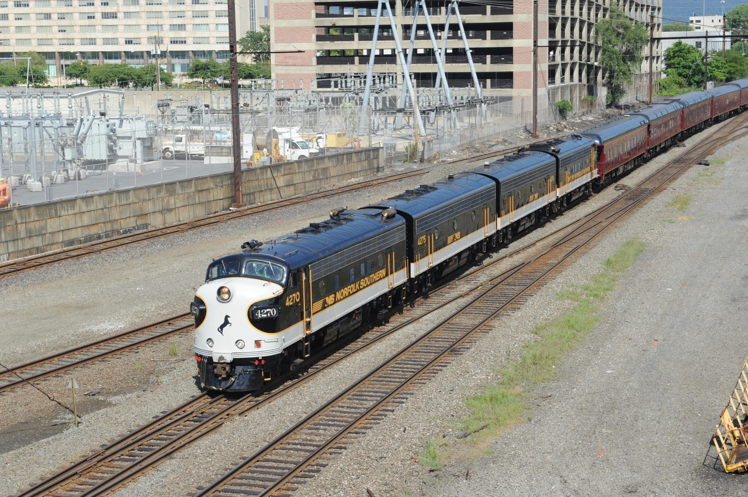 NS4270WrinnHarrisburgPAAug2012