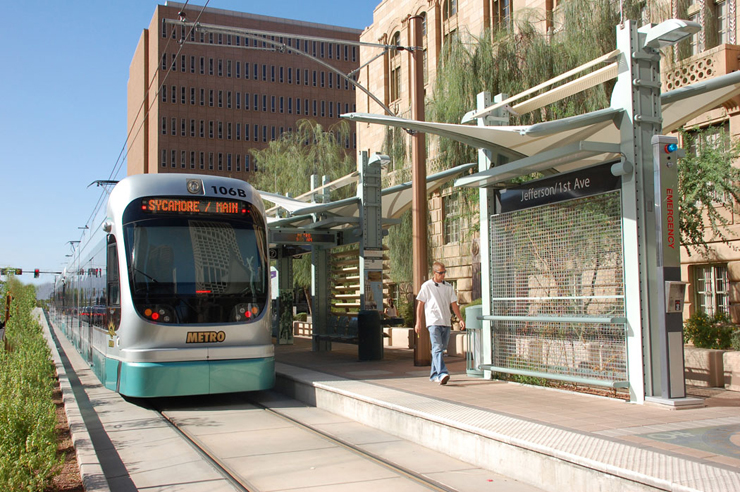 Phoenix_Light_Rail_1