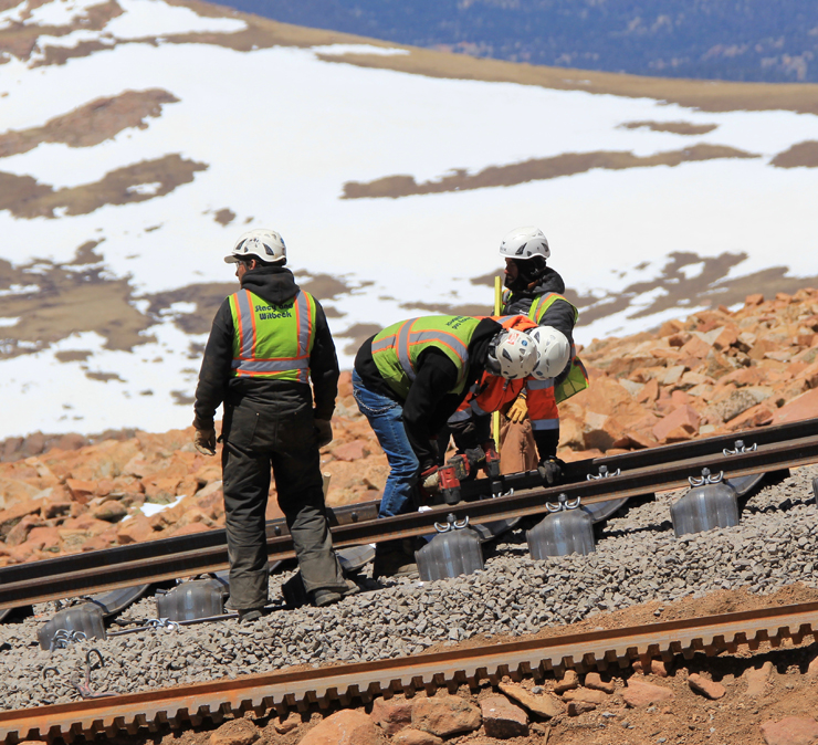 Pikes_Peak_2_Schaaf