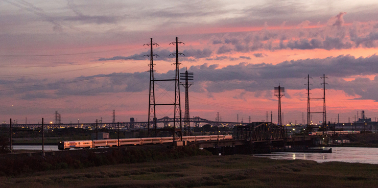 Portal_Bridge_Sunrise_Sullivan