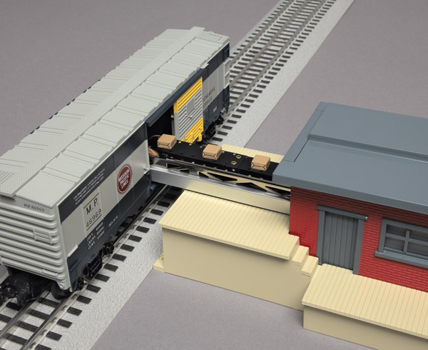PR0912_Lionel-freight-station