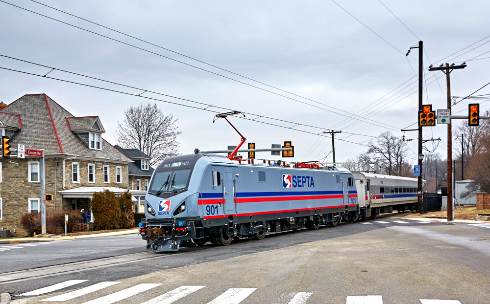 SEPTAtestsnewACS64locomotives