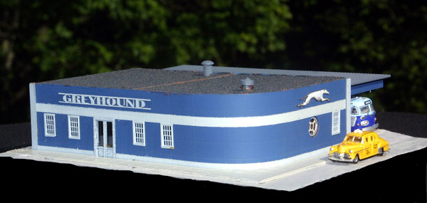 Sidetrack Laser N scale Greyhound Bus depot kit