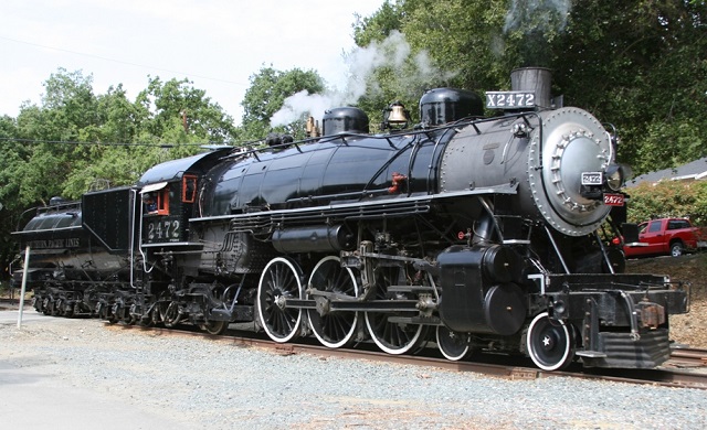 Black 4-6-2 steam locomotive