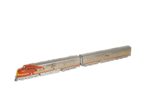 The Coach Yard HO scale Atchison, Topeka & Santa Fe Electro-Motive Division E-1 diesel locomotives