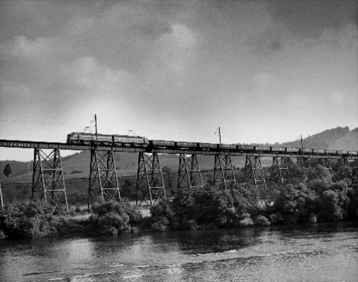 Empty hopper train at Glen Lyn, Va.