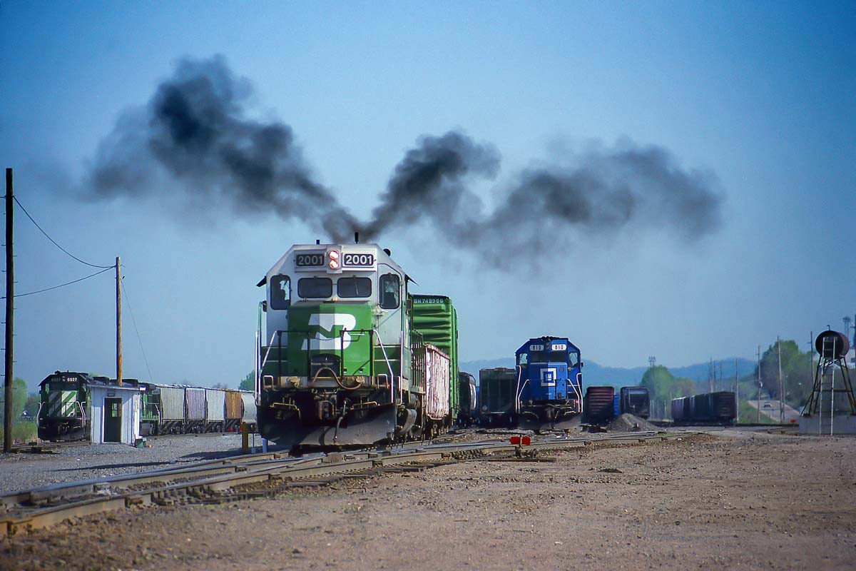 In May 1992, GP20C belches out a bit of smoke as it switches Burlington Northern’s North La Crosse, Wis., yard.
