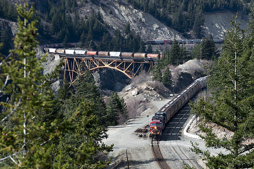 Canadian Pacific train crossing CN bridge