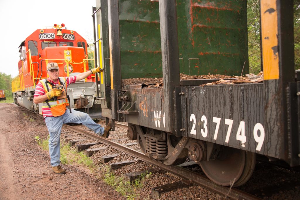 WGN6006SHOVEFIRST2