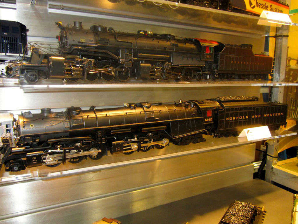 A Norfolk & Western 2-6-6-4 and a Pennsylvania RR 2-4-4-2 are part of MTH’s line of O gauge steam power.