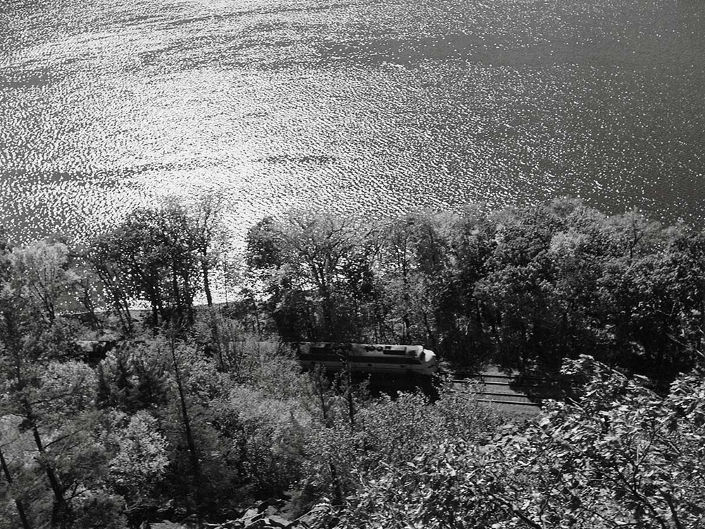 C&NW E8 near Devil's Lake in Baraboo, Wisconsin