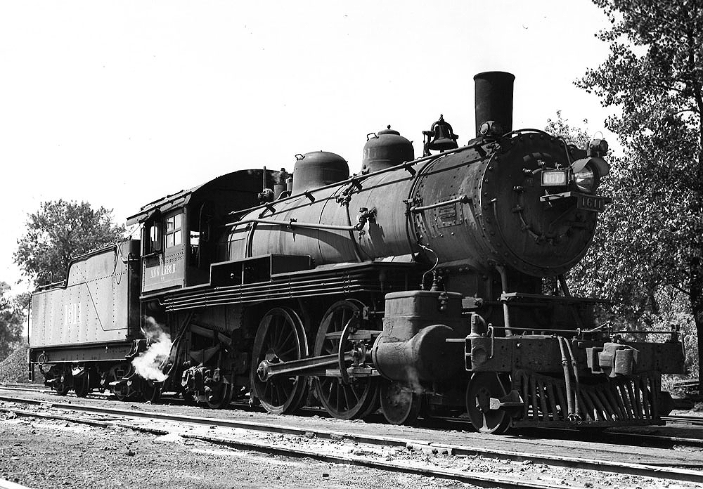 4-4-2 steam locomotive