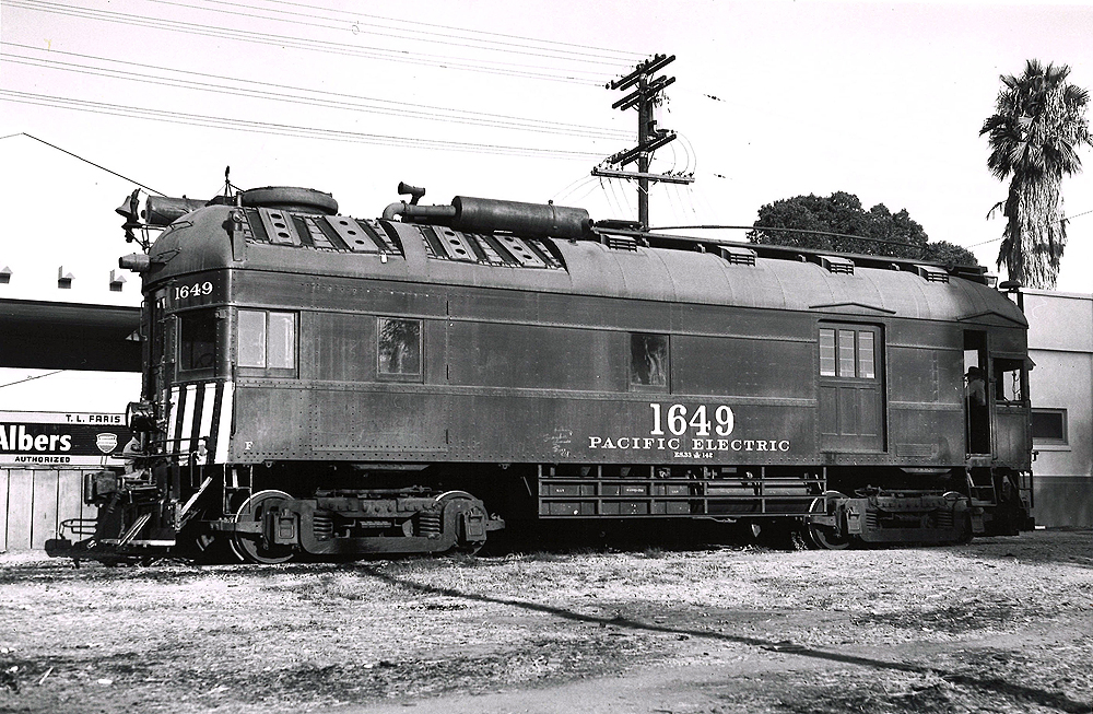 A side view of a shortened doodlebug.