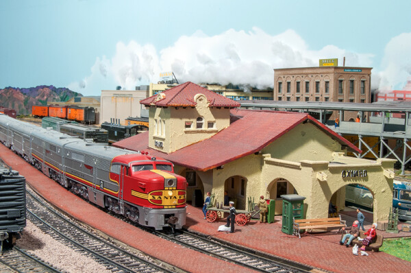 Must-have common products for a Santa Fe layout