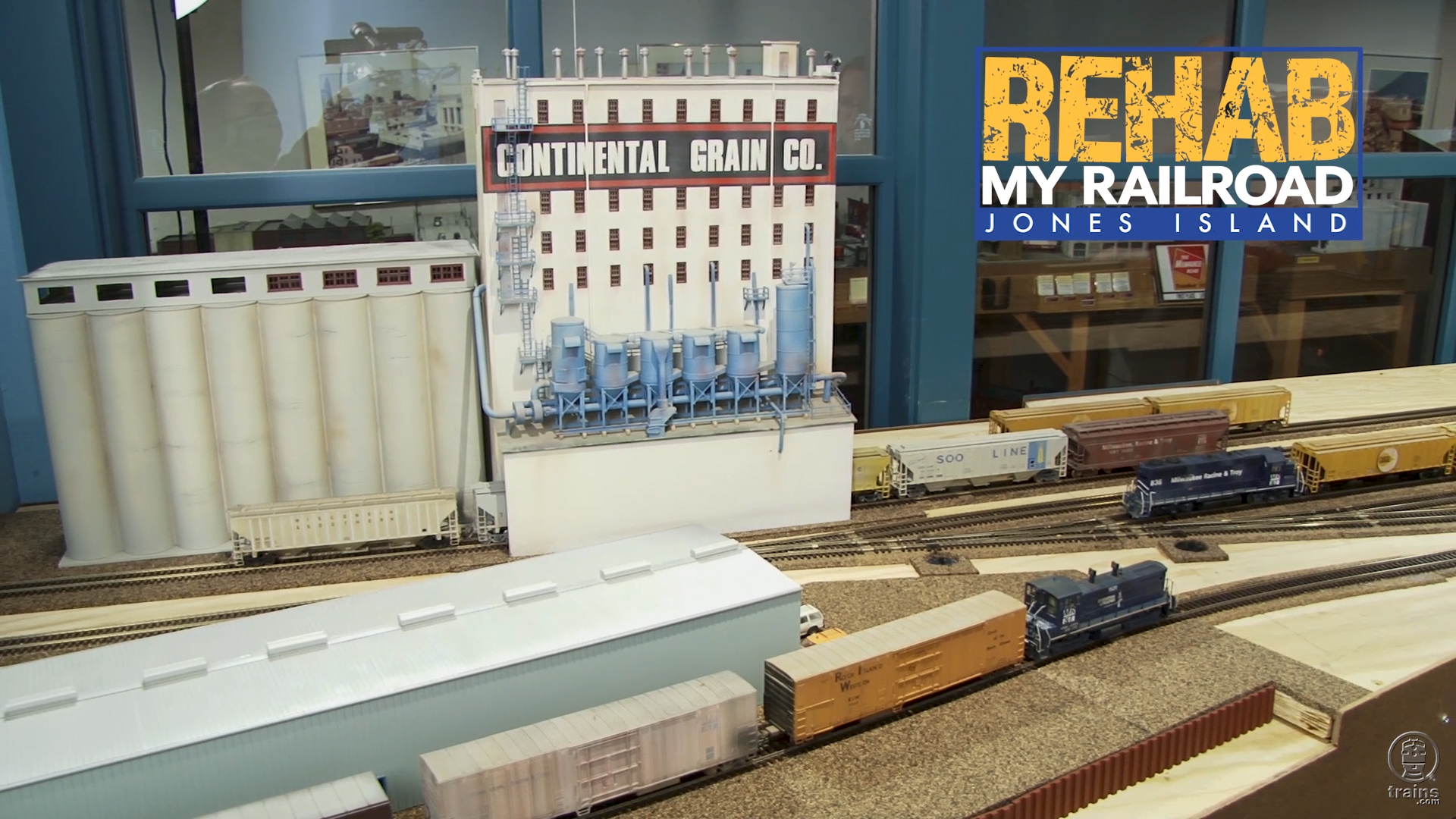Rehab My Railroad: Painting, prepping and pouring harbor water, Episode 11
