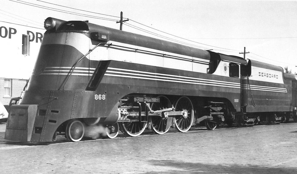 Streamlined 4-6-2 steam locomotive