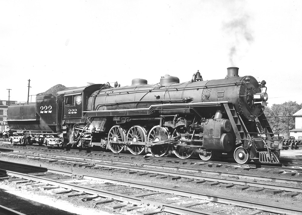 4-8-2 steam locomotive