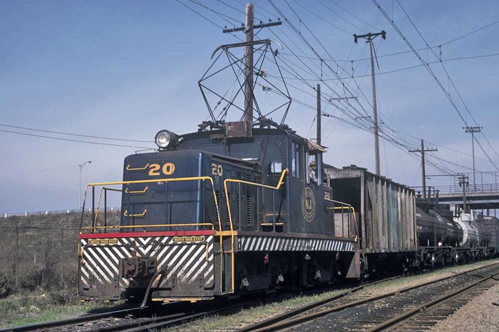 Electric freight motor with train