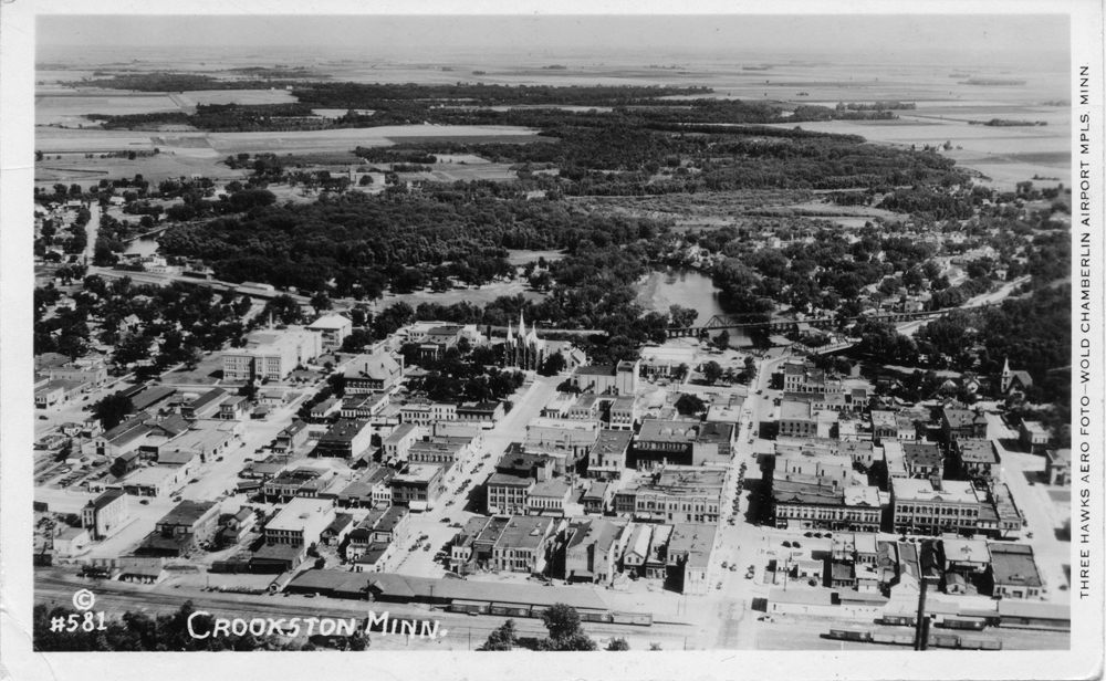 Black-and-white aerial view of Crookston, Minn., looking east in the late 1920s.