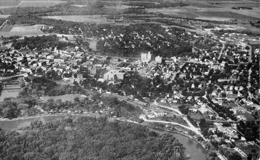 Black-and-white aerial view of Crookston, Minn., looking west in the late 1940s.