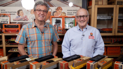 Truck’s Toy Trains: Episode 11 – Postwar Lionel blister packs and barrel cars