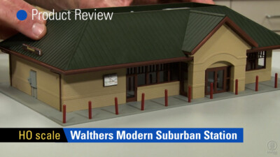 Walthers Cornerstone Modern Suburban Station kit
