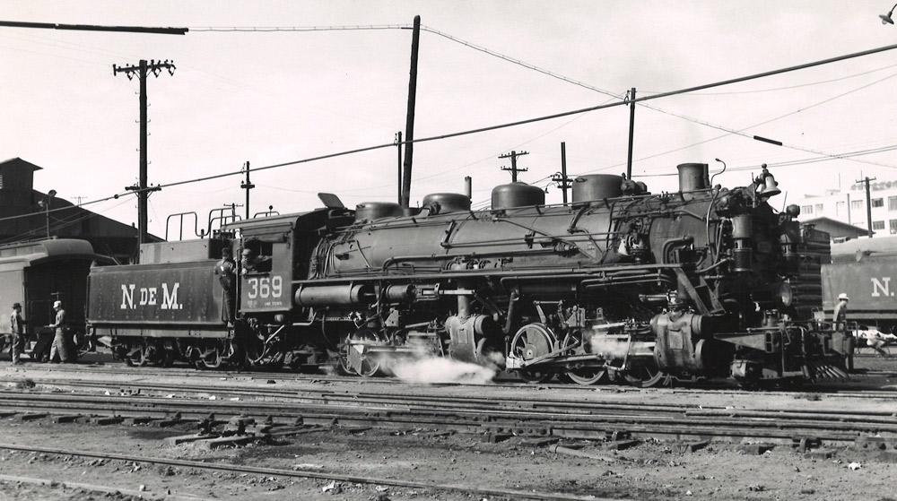 Black-and-white broadside view of 2-6-6-2 steam locomotive